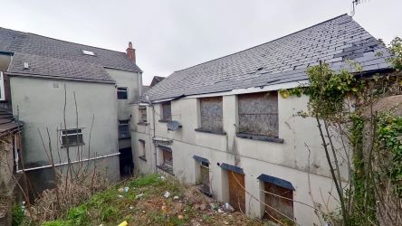 3-4 Mile End Court Pontmorlais, High Street, Merthyr Tydfil, CF47 8UB