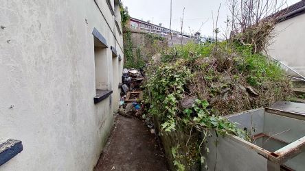 3-4 Mile End Court Pontmorlais, High Street, Merthyr Tydfil, CF47 8UB