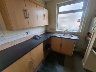 16 Gelliwastad Road, Pontypridd, Mid Glamorgan, CF37 2BW