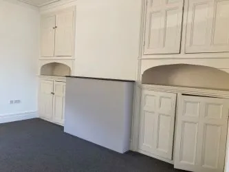 Llys Morfa, 3-4 George Street, Llandeilo, SA19 6AS