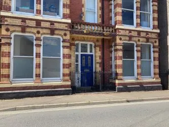 Llys Morfa, 3-4 George Street, Llandeilo, SA19 6AS