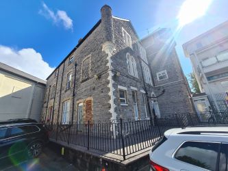 Flat 1 Washington House, Stanwell Road, Penarth, South Glamorgan, CF64 2AE