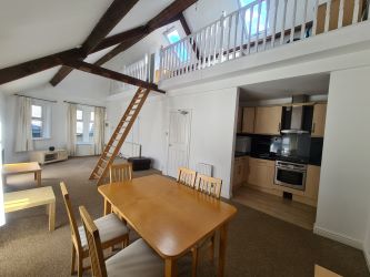 Flat 1 Washington House, Stanwell Road, Penarth, South Glamorgan, CF64 2AE