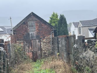 Garage behind Curre Street, Aberdare, CF44 6UF
