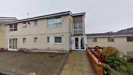 Flat 12 Llys Newydd, Tir Einon, Llanelli, Dyfed, SA14 9DT