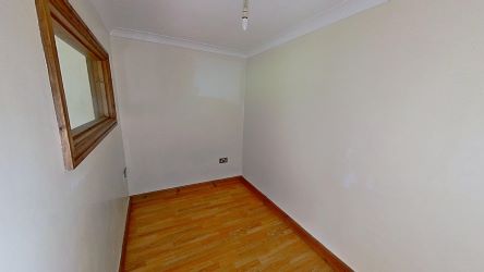 Flat 12 Llys Newydd, Tir Einon, Llanelli, Dyfed, SA14 9DT