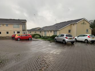 Flat 12 Llys Newydd, Tir Einon, Llanelli, Dyfed, SA14 9DT