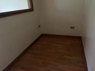 Flat 12 Llys Newydd, Tir Einon, Llanelli, Dyfed, SA14 9DT