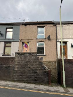 65 Penygraig Road, Tonypandy, CF40 1HB