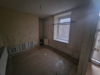 65 Penygraig Road, Tonypandy, CF40 1HB