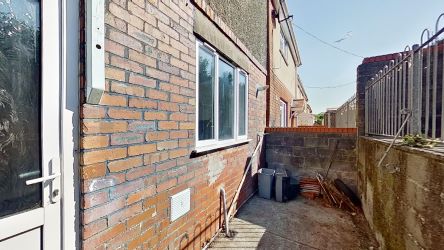 118 Garden Suburbs, Trimsaran, Kidwelly, Dyfed, SA17 4AE