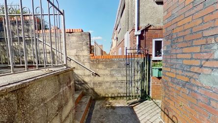 118 Garden Suburbs, Trimsaran, Kidwelly, Dyfed, SA17 4AE