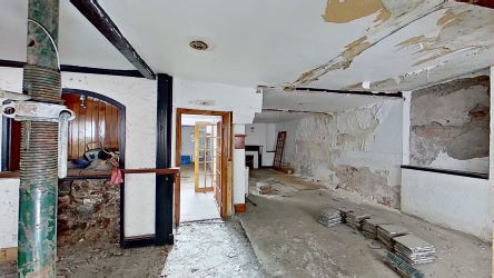 The Three Horseshoes Inn, 21 Drybridge Street, Monmouth, NP25 5AD