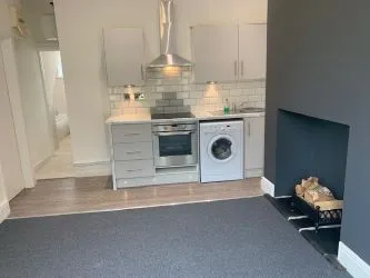 Flat 2, 49 Ferry Road, Cardiff, CF11 7DW