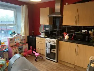 136 Miskin Road, Tonypandy, CF40 2QL