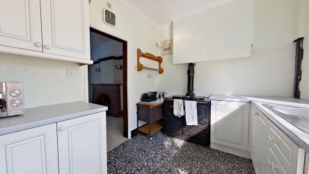 13 Black Lion Road, Gorslas, Llanelli, SA14 6RS