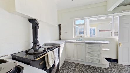 13 Black Lion Road, Gorslas, Llanelli, SA14 6RS