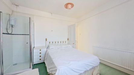 13 Black Lion Road, Gorslas, Llanelli, SA14 6RS
