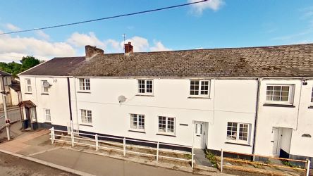 3 Royal Oak Terrace, Johnstown, Carmarthen, SA31 3NA