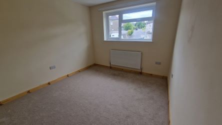 3 Royal Oak Terrace, Johnstown, Carmarthen, SA31 3NA