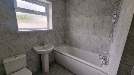 3 Royal Oak Terrace, Johnstown, Carmarthen, SA31 3NA