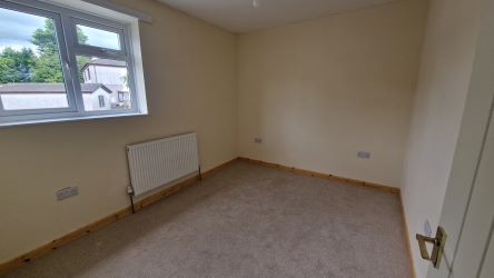 3 Royal Oak Terrace, Johnstown, Carmarthen, SA31 3NA