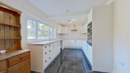 3 Royal Oak Terrace, Johnstown, Carmarthen, SA31 3NA