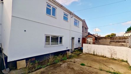 3 Royal Oak Terrace, Johnstown, Carmarthen, SA31 3NA