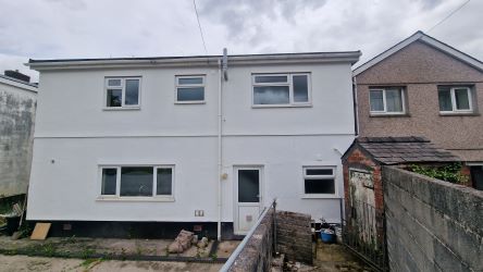 3 Royal Oak Terrace, Johnstown, Carmarthen, SA31 3NA