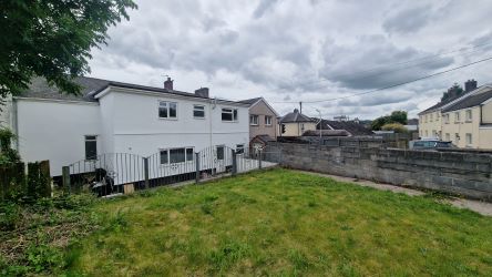 3 Royal Oak Terrace, Johnstown, Carmarthen, SA31 3NA