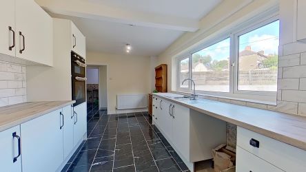 3 Royal Oak Terrace, Johnstown, Carmarthen, SA31 3NA