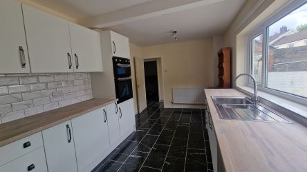 3 Royal Oak Terrace, Johnstown, Carmarthen, SA31 3NA