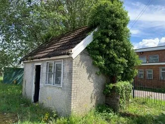 Former Taxi Office, Heol Aneurin, Caerphilly, CF83 2PG