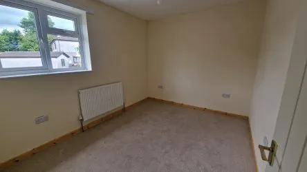 3 Royal Oak Terrace, Johnstown, Carmarthen, SA31 3NA