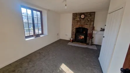 Blacksmiths Arms Row, 4 Main Road, Alvington, Lydney, Gloucestershire, GL15 6AU