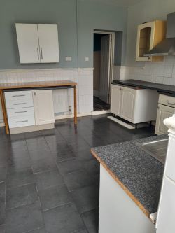 51 Brynbedw Road, Tylorstown, Ferndale, Mid Glamorgan, CF43 3AE