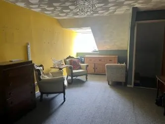 Former Pencelli Hotel, Pencai Terrace, Treorchy, CF42 6HL