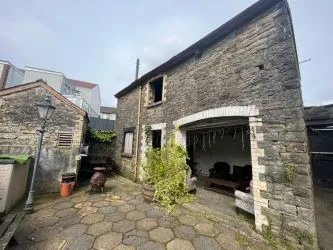 Former Pencelli Hotel, Pencai Terrace, Treorchy, CF42 6HL