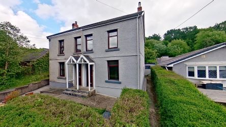 Forest View, 2 Neath Road, Ystradgynlais, Swansea, SA9 1PP
