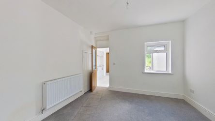 Forest View, 2 Neath Road, Ystradgynlais, Swansea, SA9 1PP