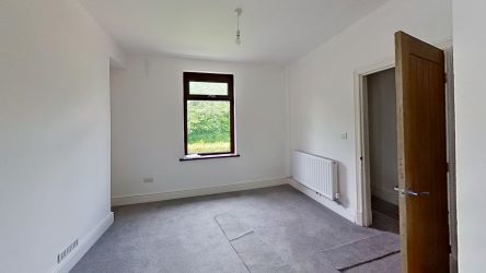 Forest View, 2 Neath Road, Ystradgynlais, Swansea, SA9 1PP