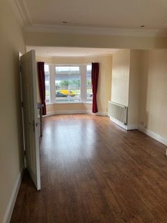 300 North Road, Cardiff, South Glamorgan, CF14 3BN