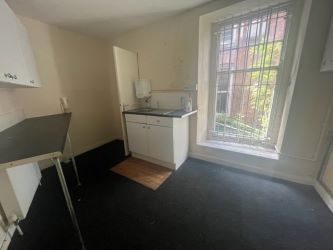 17 Nott Square, Carmarthen, SA31 1PQ