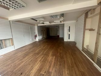 17 Nott Square, Carmarthen, SA31 1PQ