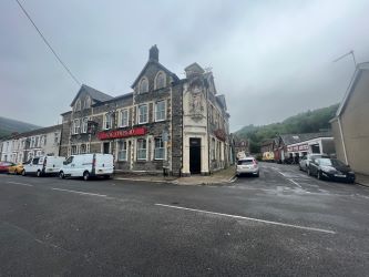 Merlin Hotel, Pwllgwaun Road, Pontypridd, CF37 1HH