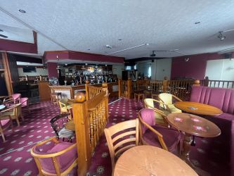 Merlin Hotel, Pwllgwaun Road, Pontypridd, CF37 1HH