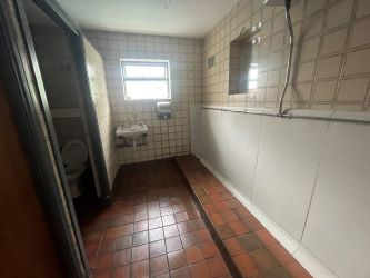Merlin Hotel, Pwllgwaun Road, Pontypridd, CF37 1HH