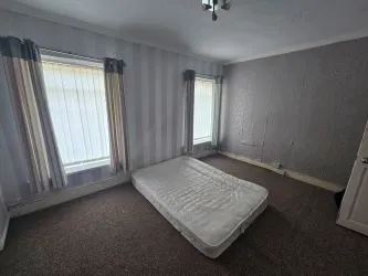 31 Brynhyfryd Street, Tonypandy, Mid Glamorgan, CF40 2DY