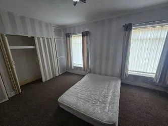 31 Brynhyfryd Street, Tonypandy, Mid Glamorgan, CF40 2DY