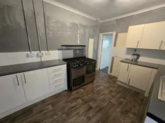 31 Brynhyfryd Street, Tonypandy, Mid Glamorgan, CF40 2DY